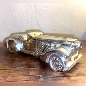 Avon Silver Duesnberg After Shave Decanter full